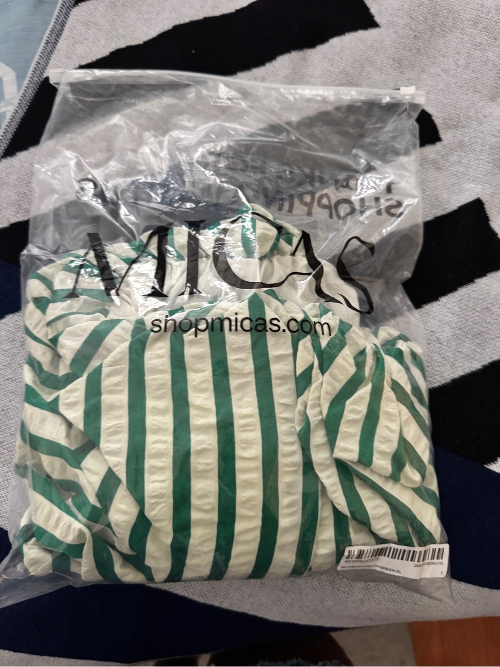 Micas Green & White shorts with bubble hem